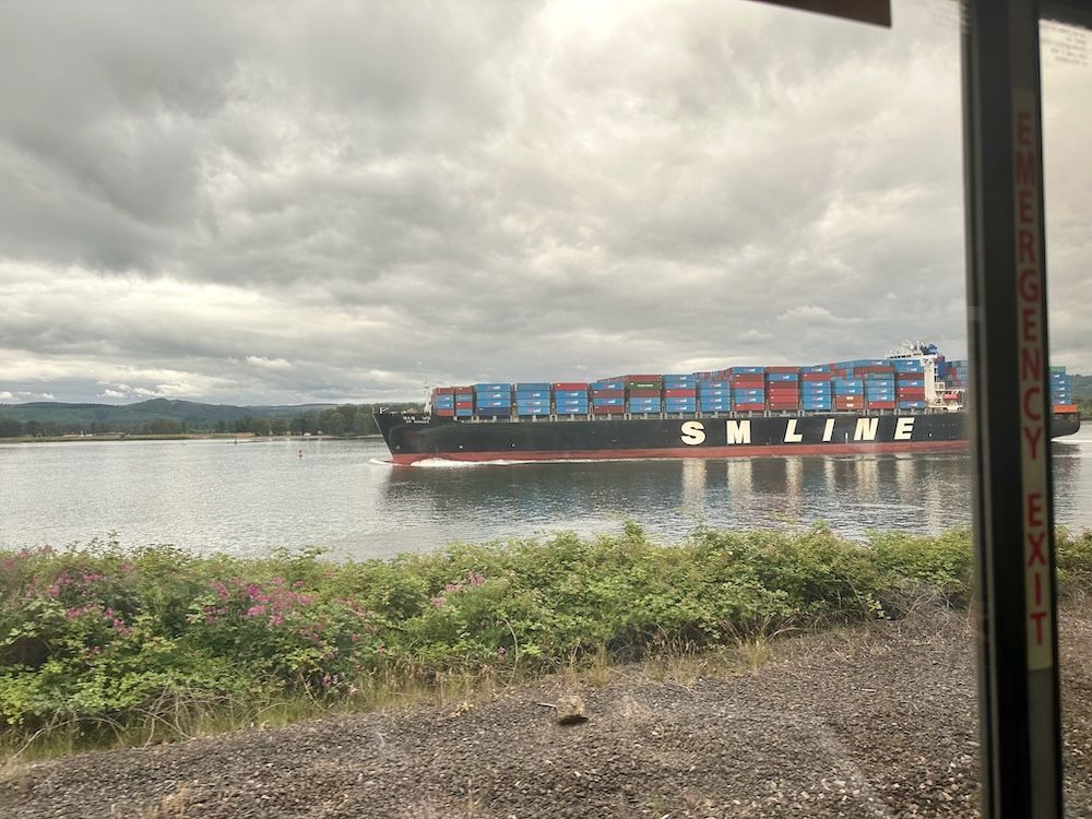 A container ship from the SM Line, shipping containers down the
Columbia, near the Washington-Oregon state
line